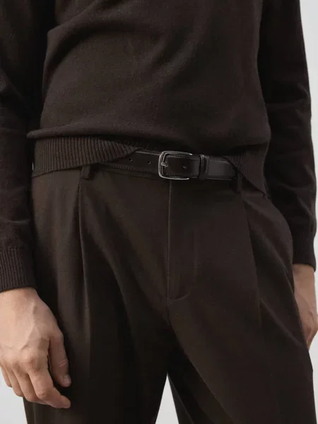 Spodnie regular fit z zaszewkami kawowy Mężczyzna 38 MANGO MAN