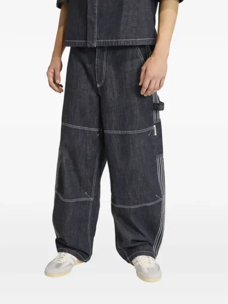 Grafický plátěné tričko Adidas s kulatým výstřihem šedé