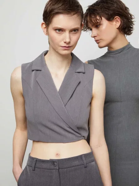 Елек Answear Lab с едно копче сиво