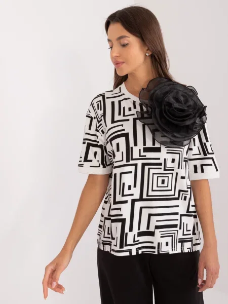 Bluză Fashionhunters cu model floral
