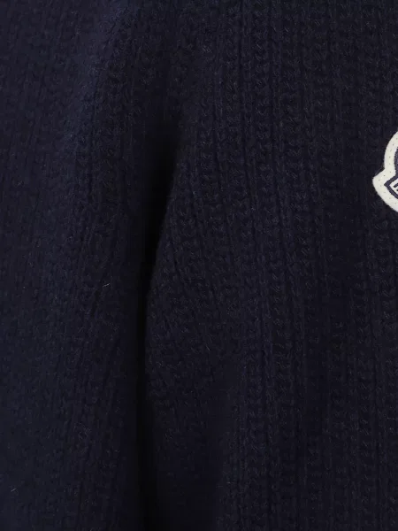 Плетен пуловер Moncler синьо
