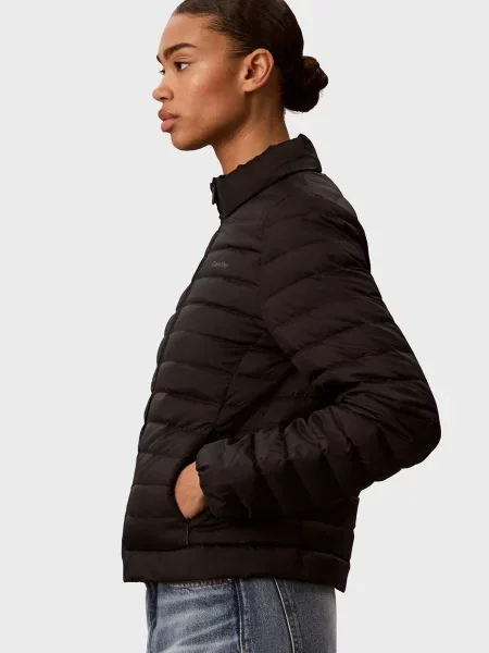 Короткий компактный пуховик Calvin Klein черный