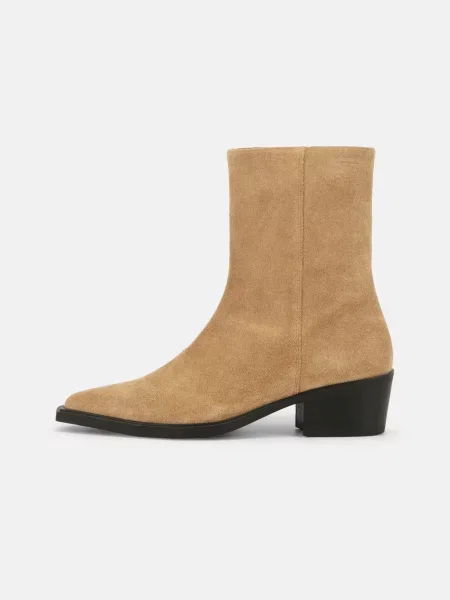 VAGABOND SHOEMAKERS Členkové čižmy KELSEY ťavej srsti