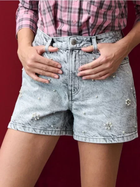 Джинсові шорти з перлинами сірий
