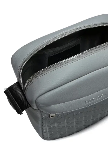 Crossbody torba Calvin Klein s autogramom siva