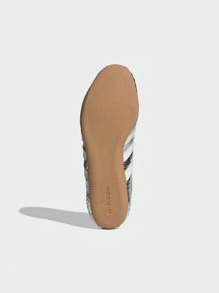 Кожаные кроссовки Adidas серебряные