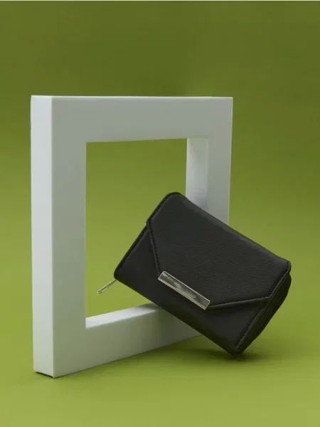 Гаманець з написом чорний