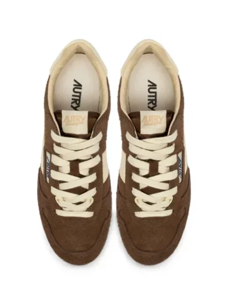 Sneakerși Autry din piele de căprioară maro