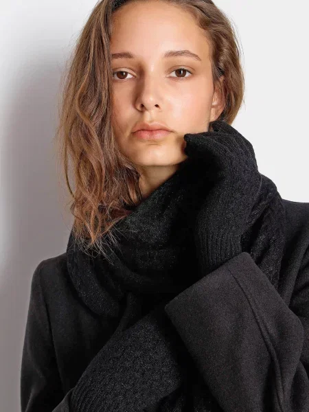 Перчатки Armani Exchange черные