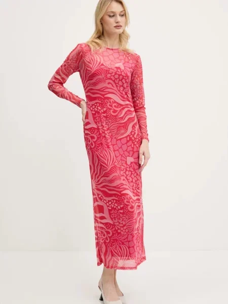 Сукня Never Fully Dressed maxi облягаюча рожевий