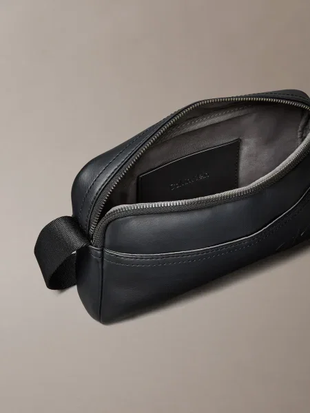 Geantă crossover Calvin Klein Ck Camera Bag negru