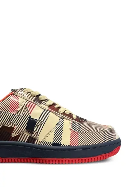 Sneakerși A Bathing Ape® în carouri cu imagine