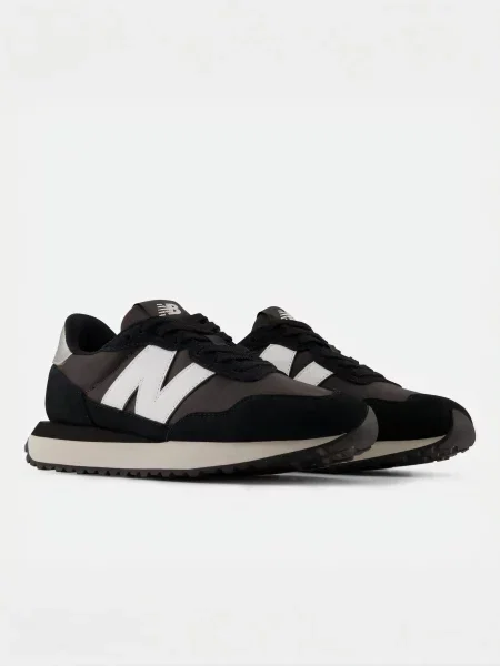Кросівки повсякденні New Balance замша/текстиль чорний