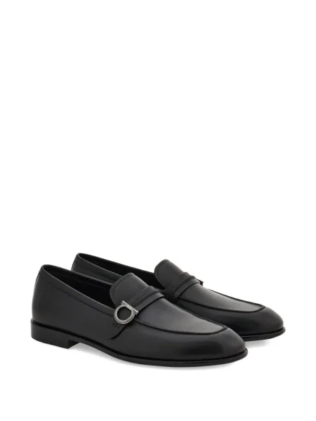 Pantofi loafer Ferragamo cu cataramă negru
