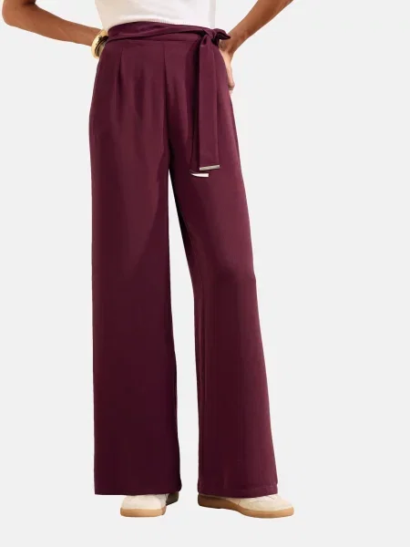 Friends Like These Pantaloni cutați burgundy roșu