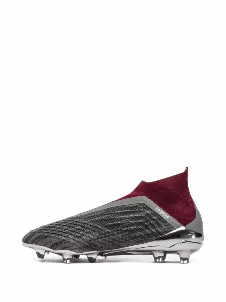 Scurt geacă Adidas gri