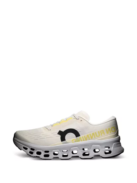 Sneakerși On