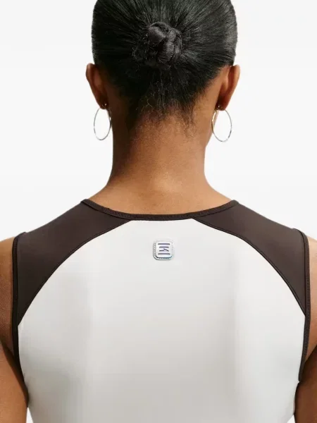 Vestă Nike cu imagine alergare maro
