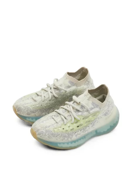 Top Adidas Yeezy