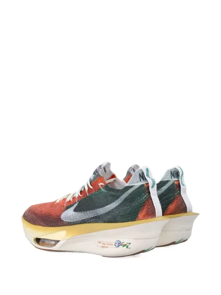 Hanorac cu glugă Nike plisat din piele de căprioară cu imagine maro
