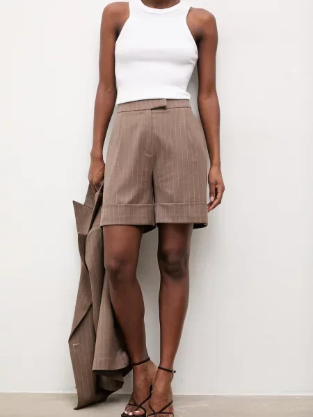 Answear.LAB pantaloni scurti maro