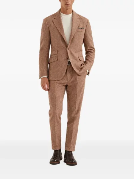 Costum Brunello Cucinelli cu model herringbone maro