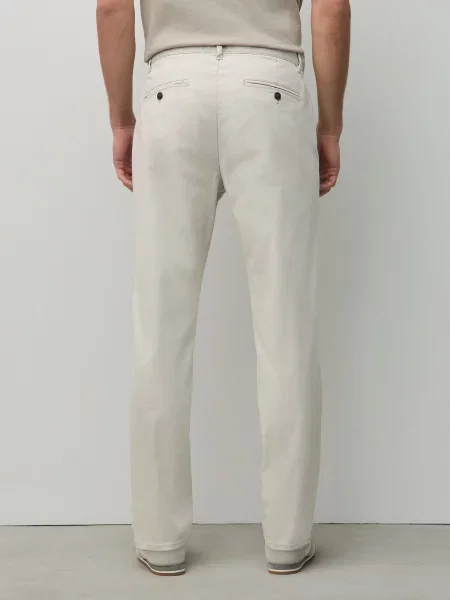 Next Chino nohavice vaječná škrupina