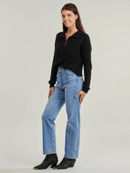 Džínsy s rovným strihom Levi's orezané modrá