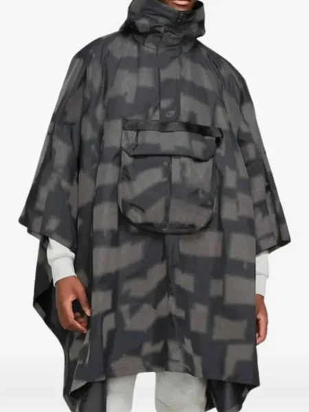 Běžecké fleecové tričko s potiskem Nike s potiskem černé