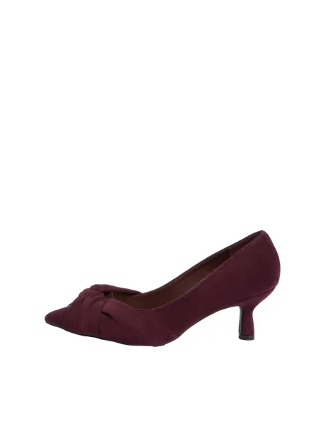 Friends Like These Pumps vin roșu