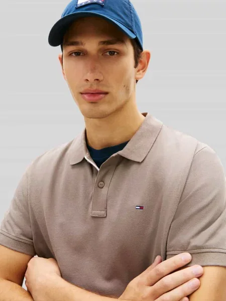 Koszulka polo w kroju regular fit model TJM SLIM PLACKET POLO EXT' Tommy Jeans brązowa