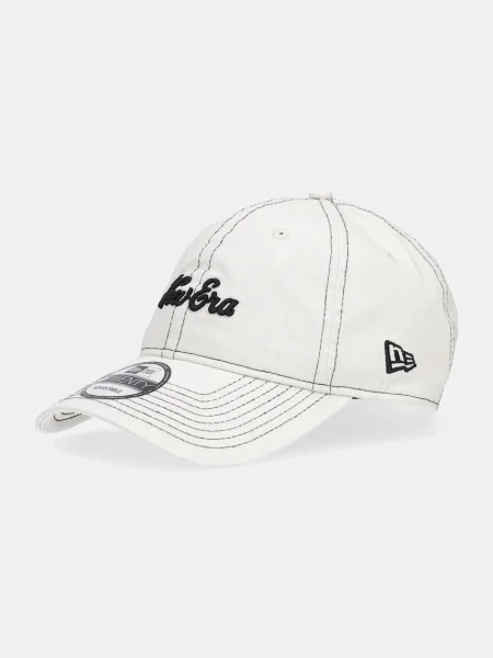 Шапка с козирка New Era бежово с апликация бяло
