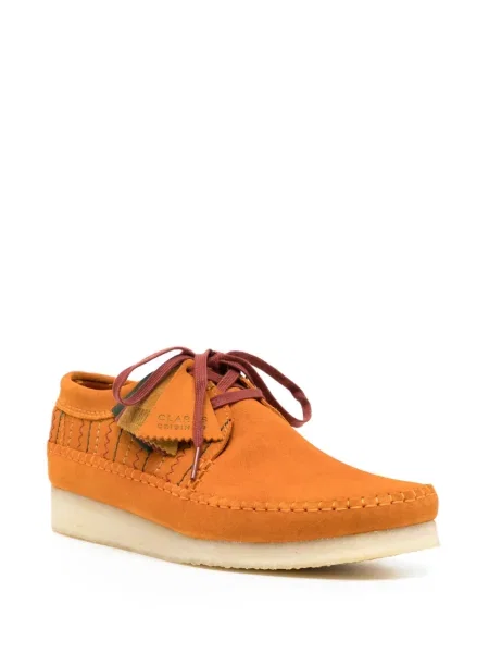 Zomšinės bateliai Clarks Originals su raišteliais oranžinė