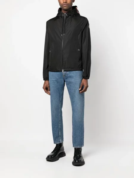 Striukė Moncler su gobtuvu juoda