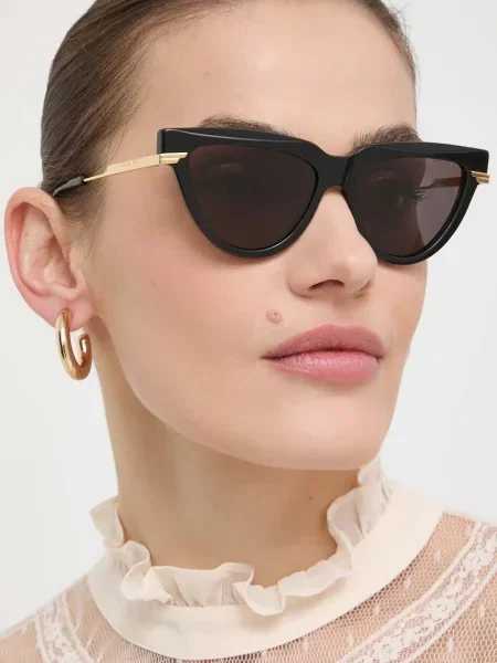 Sončna očala Bottega Veneta črna