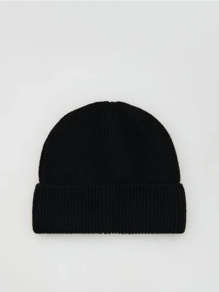 Шерстяная шапка Reserved черная