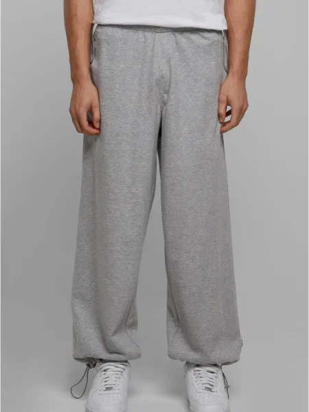 Pantaloni sport Urban Classics gri