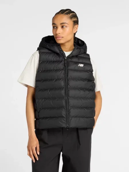 Утеплений жилет New Balance Puffer Vest тканина чорний