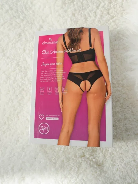 Трусики с открытым доступом Комплект_Obsessive_Chic_Amoria_set_otwarty чорні