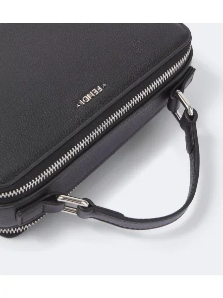 Crossbody torba Fendi iz semiša črna