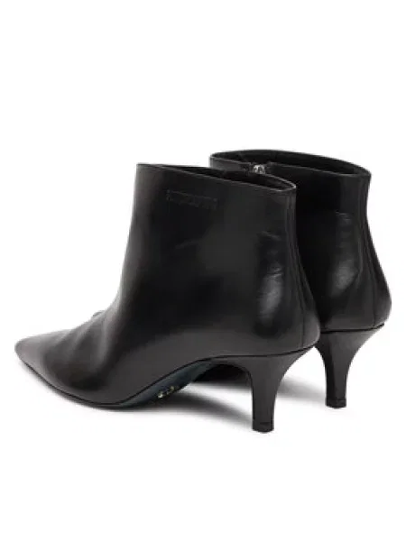 Patrizia Pepe Škornji črna