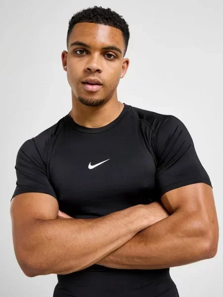 NIKE Funkční tričko Pro černá bílá