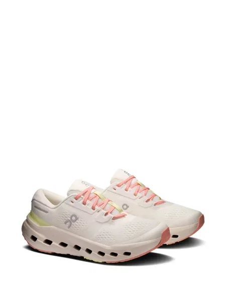 Sneakerși On plasă
