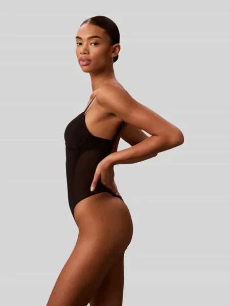 Bielizna modelująca body z głębokim dekoltem w serek Calvin Klein Underwear czarny