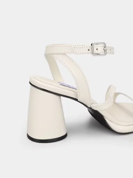 Кожаные босоножки Emmelie Delage X Intertop бежевые