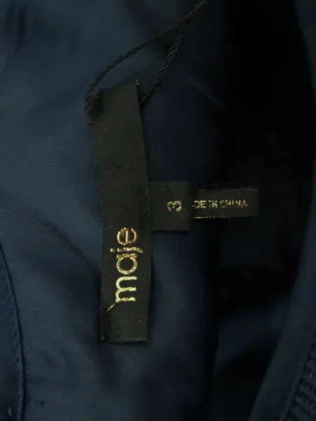 Osłona sukienka ołówkowa Maje plisowana garniturowa niebieska