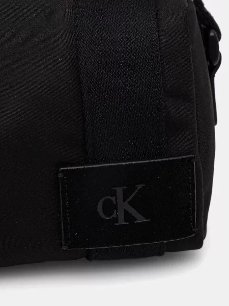 Táska Calvin Klein fekete