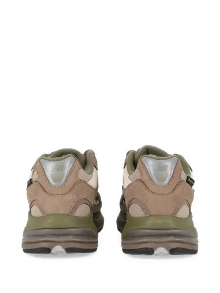Sneakerși New Balance maro