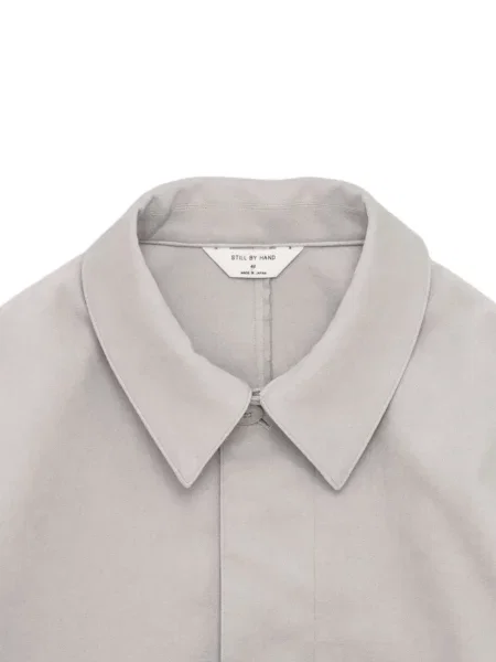 Geanta de piele Still By Hand gri