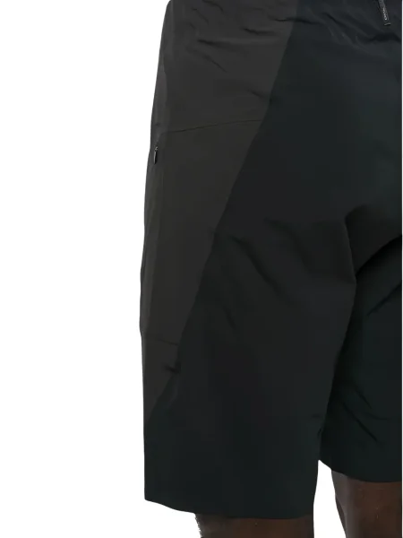 Pantaloni scurți Arc'teryx negru